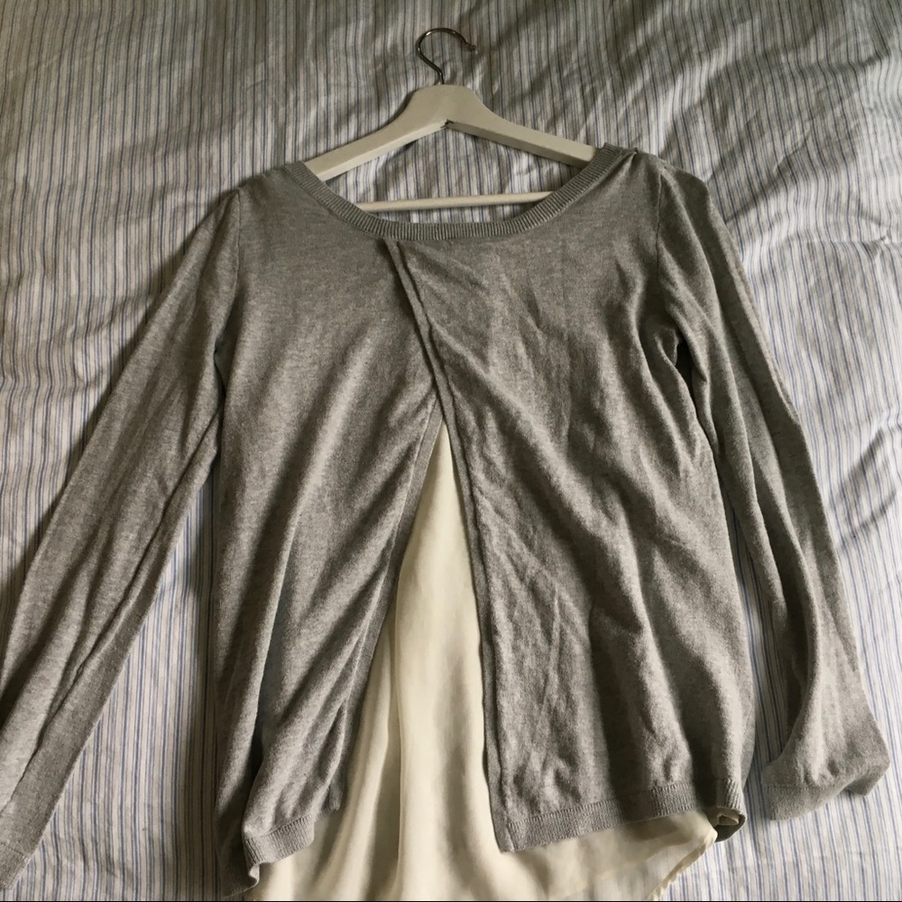 Cute sweater with silky lining
